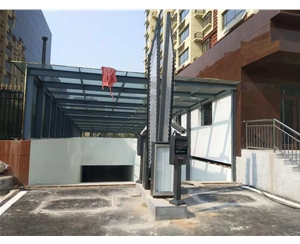 膠南小區(qū)車牌識(shí)別系統(tǒng)，廣告道閘安裝公司