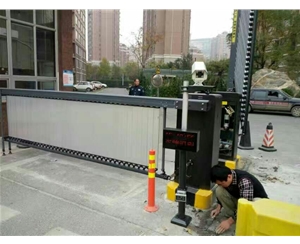 青島平度智能道閘 無(wú)人值守車牌識(shí)別